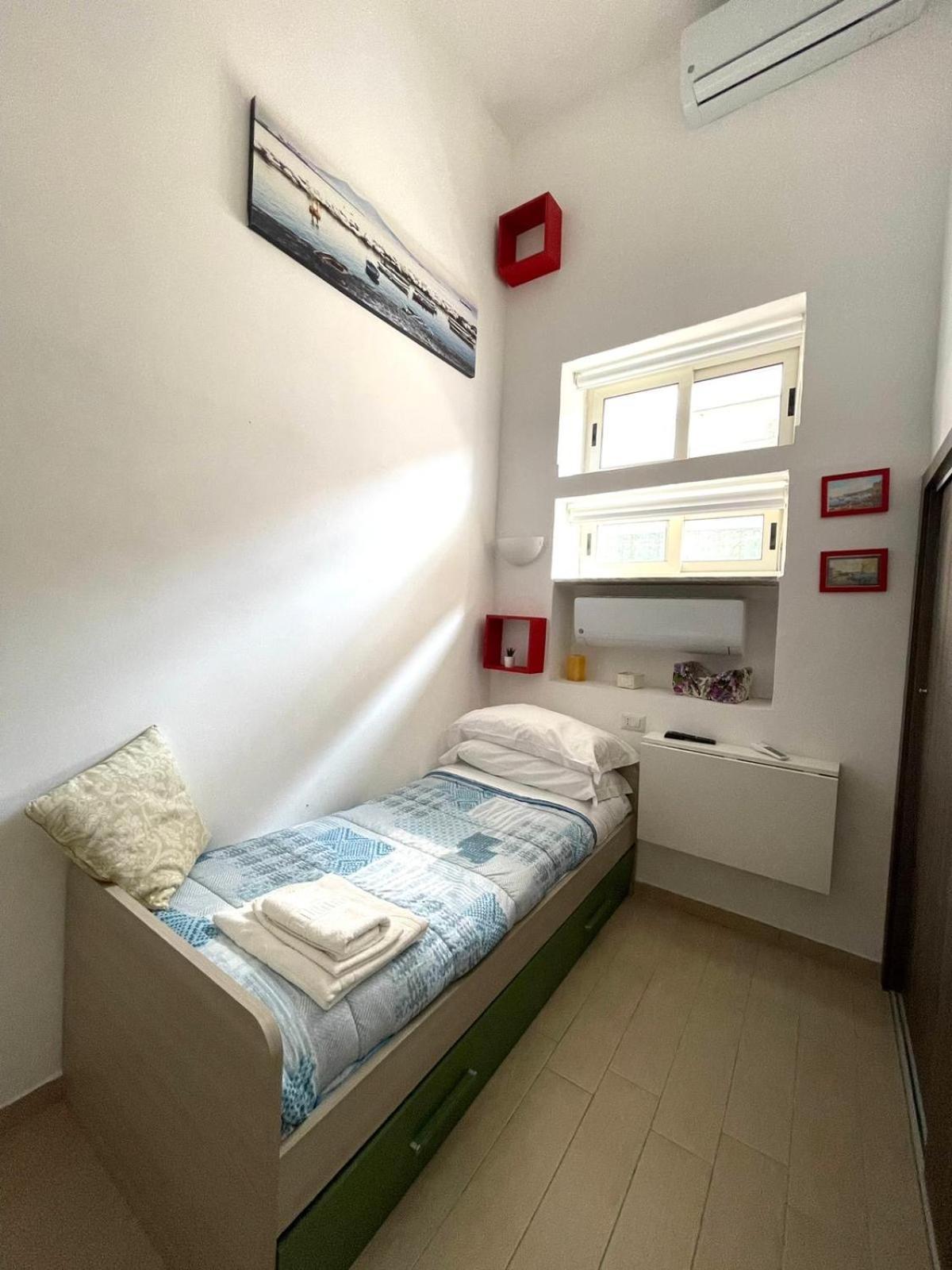 Ginevra'S Apartment Neapol Zewnętrze zdjęcie